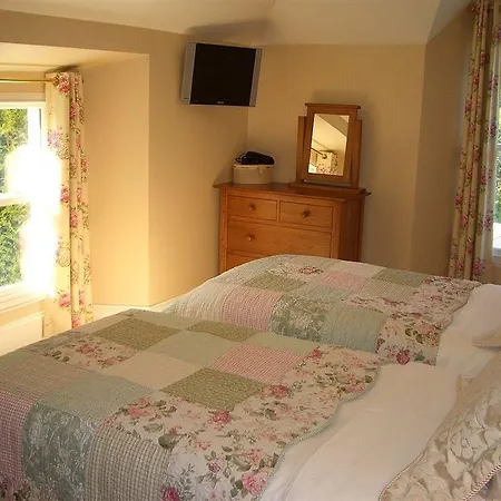 Sandymount House 4*