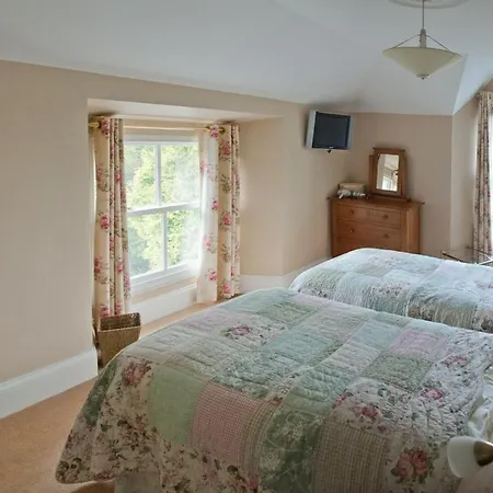 Sandymount House 4*