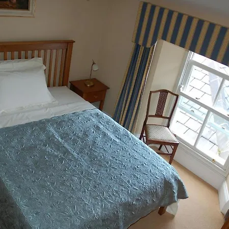 Sandymount House 4*